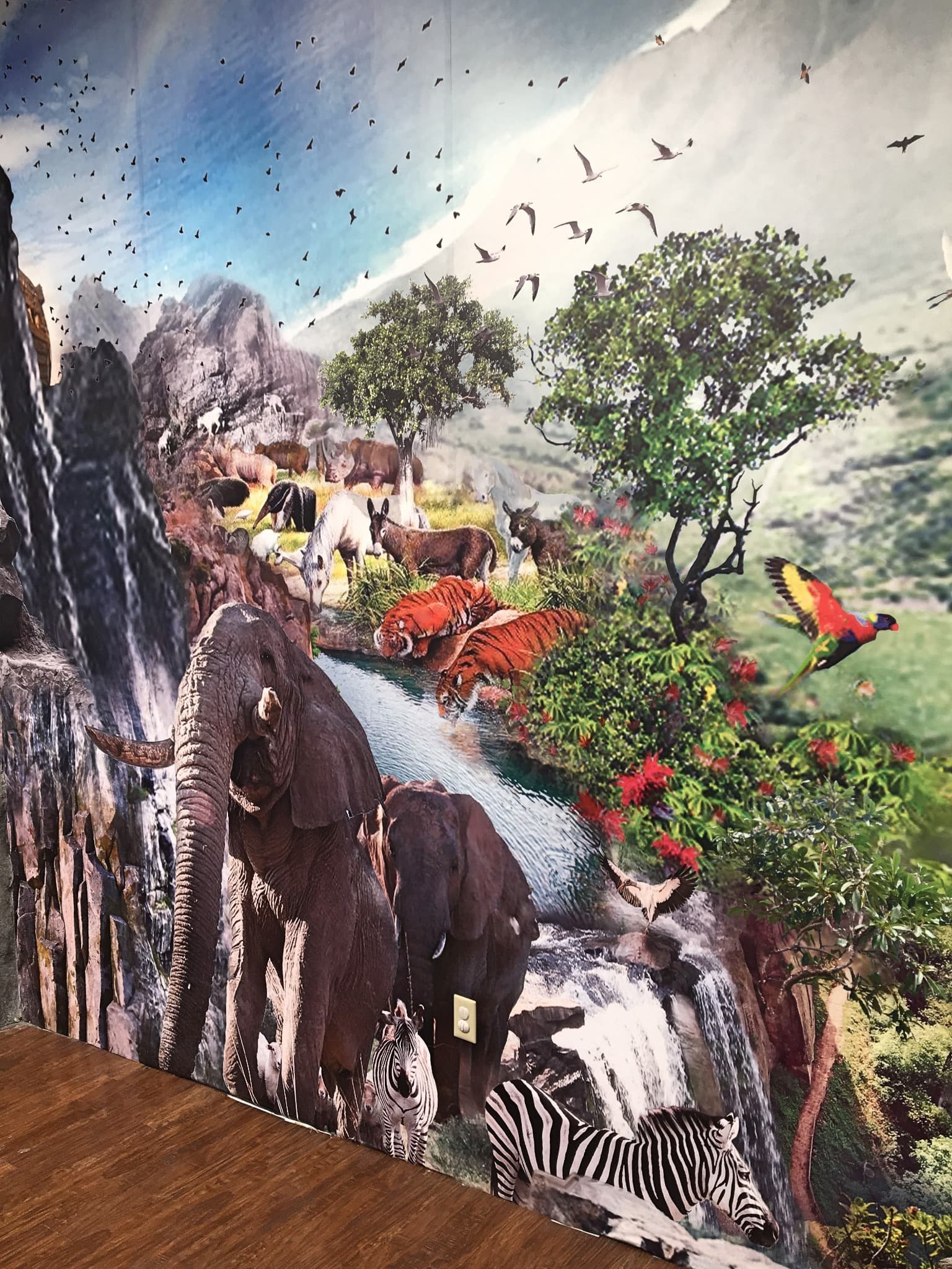 Panoramic animal mural detail